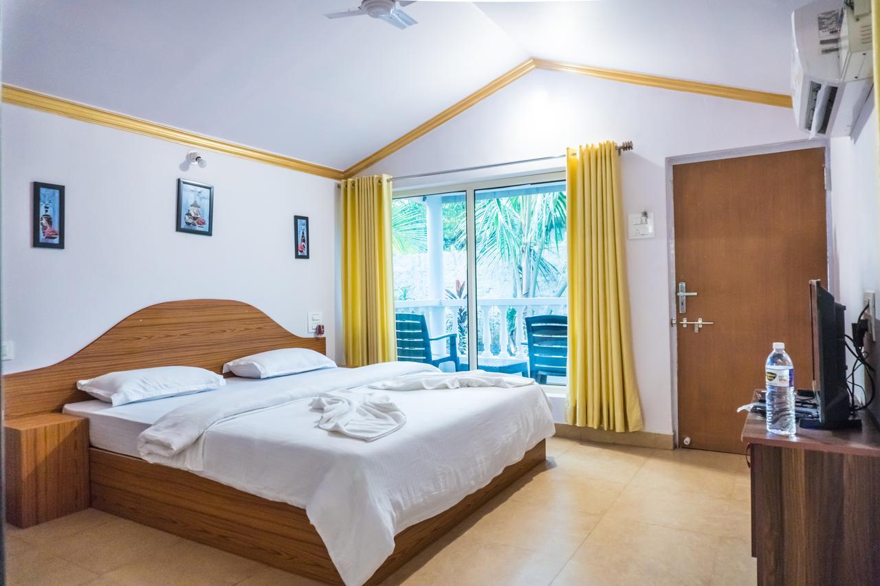 La Riviere Hotel Morjim Esterno foto